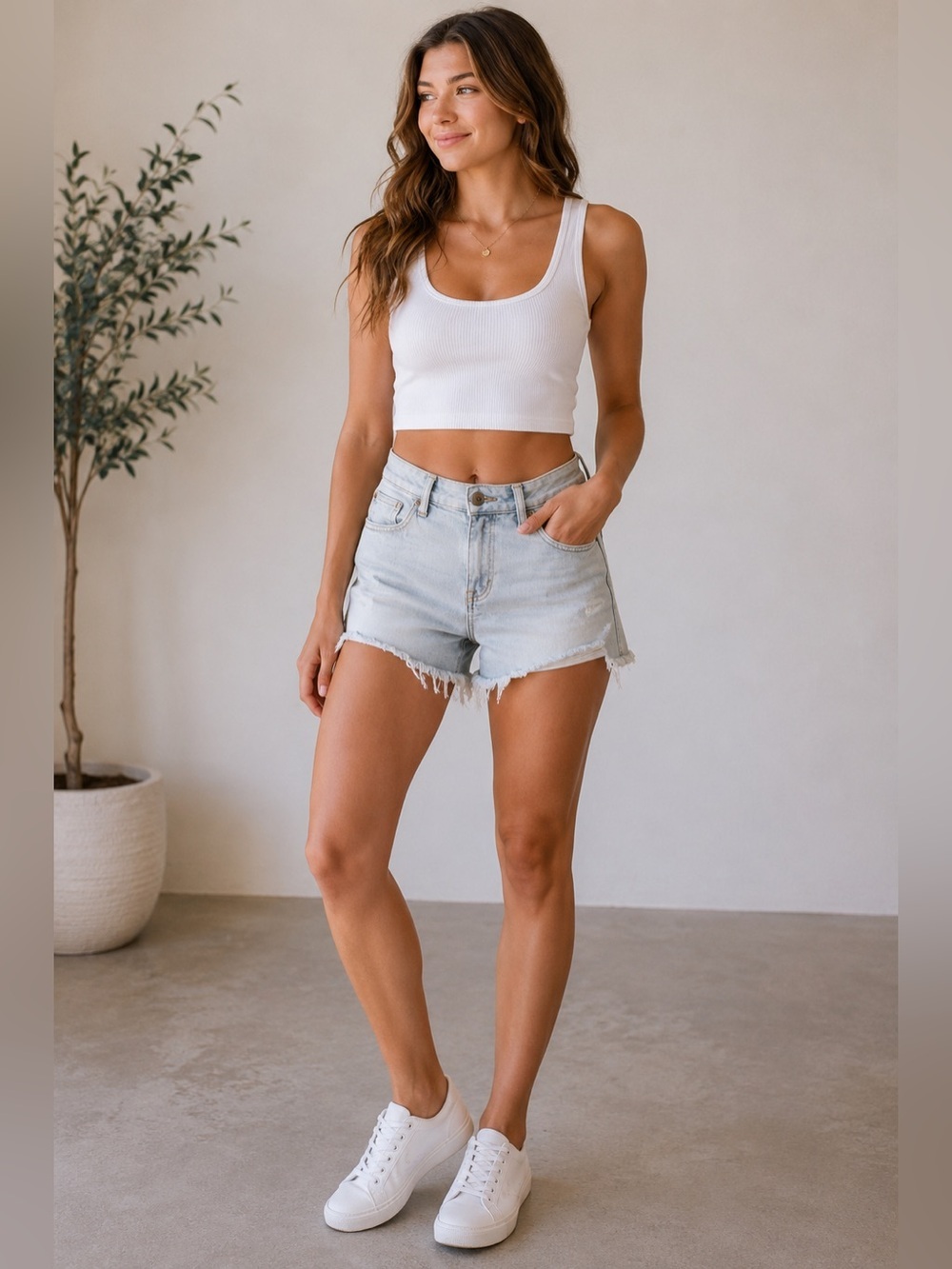 American Eagle Outfitters Blue Jean Shorts Distressed Frayed Hem Stretch Size 2